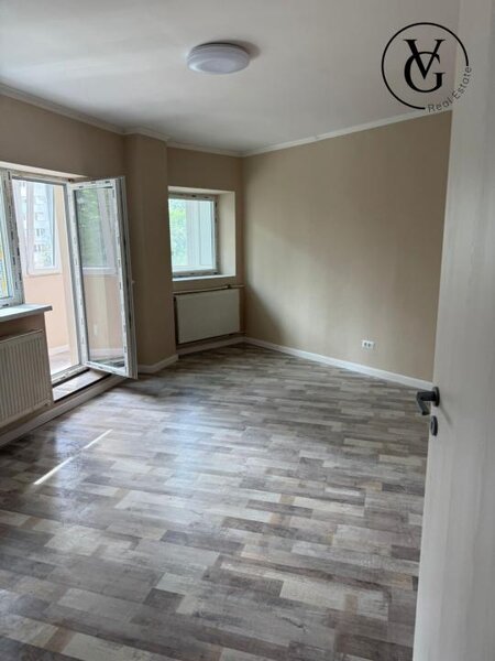 Aparatorii Patriei, metrou 4 min., apartament 3 camere,